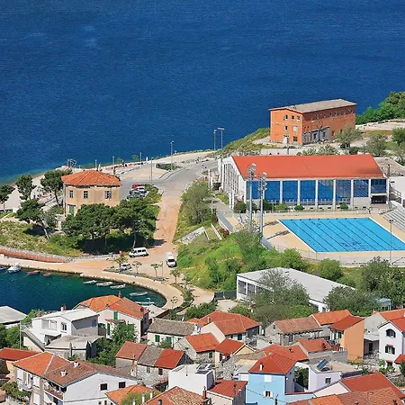 1 Bedroom Lovely In Brodarica