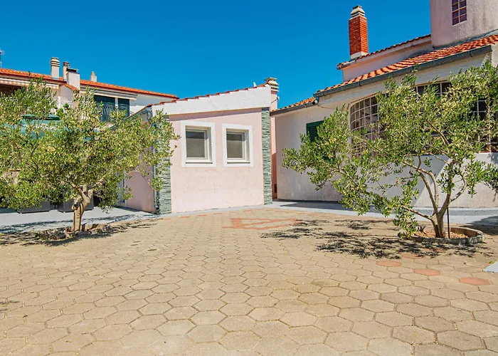 Stunning In Brodarica (Sibenik-Knin)